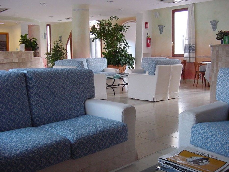 Hotel Del Porto Cannigione Kültér fotó